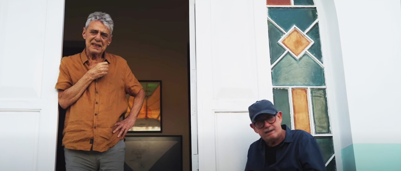 Chico Buarque canta a resiliência em single com Silvio Rodríguez