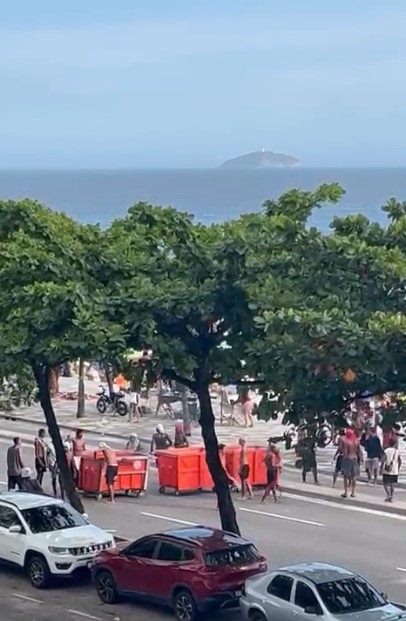 Protesto na Av. Vieira Souto tem confusão; VÍDEO