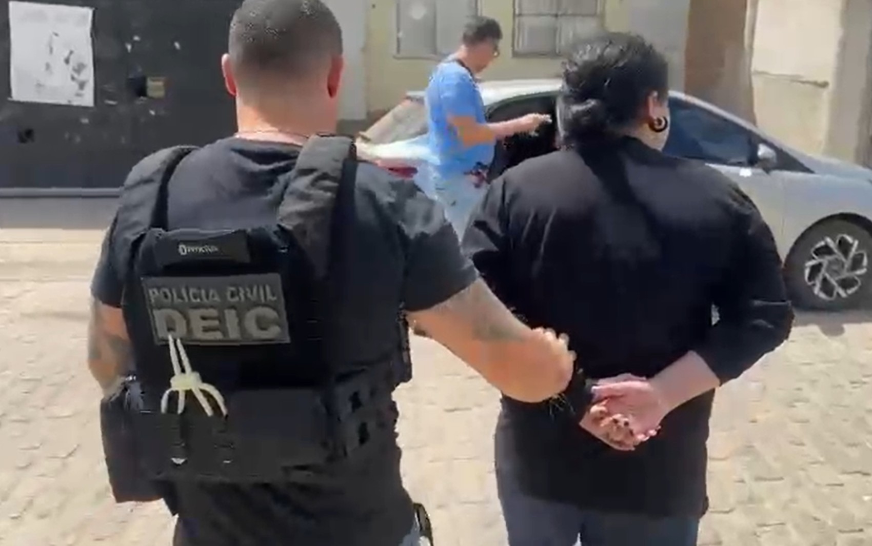 Jovem de 21 anos é preso por suspeita de extorquir R$ 6,5 mil de mulher sob ameaça de publicar fotos íntimas 