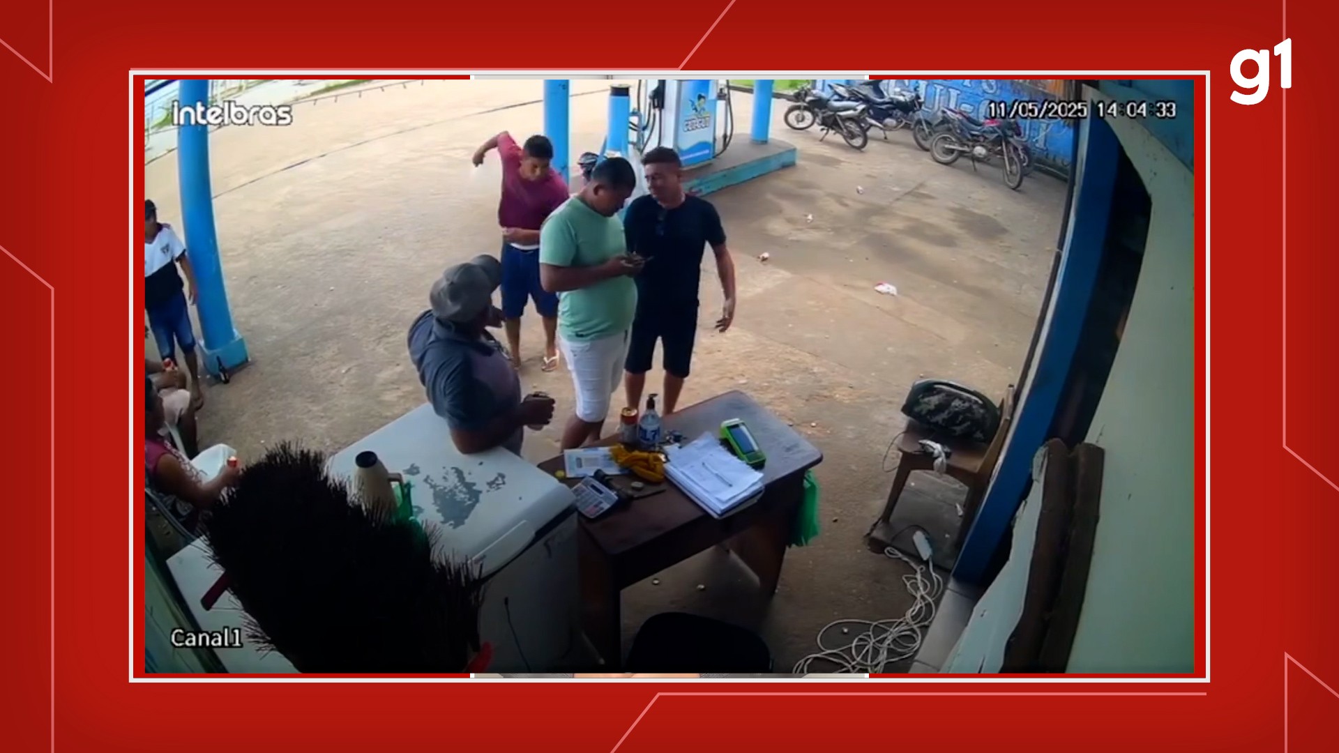 VÍDEO: homem é esfaqueado pelas costas em posto de combustível em Faro