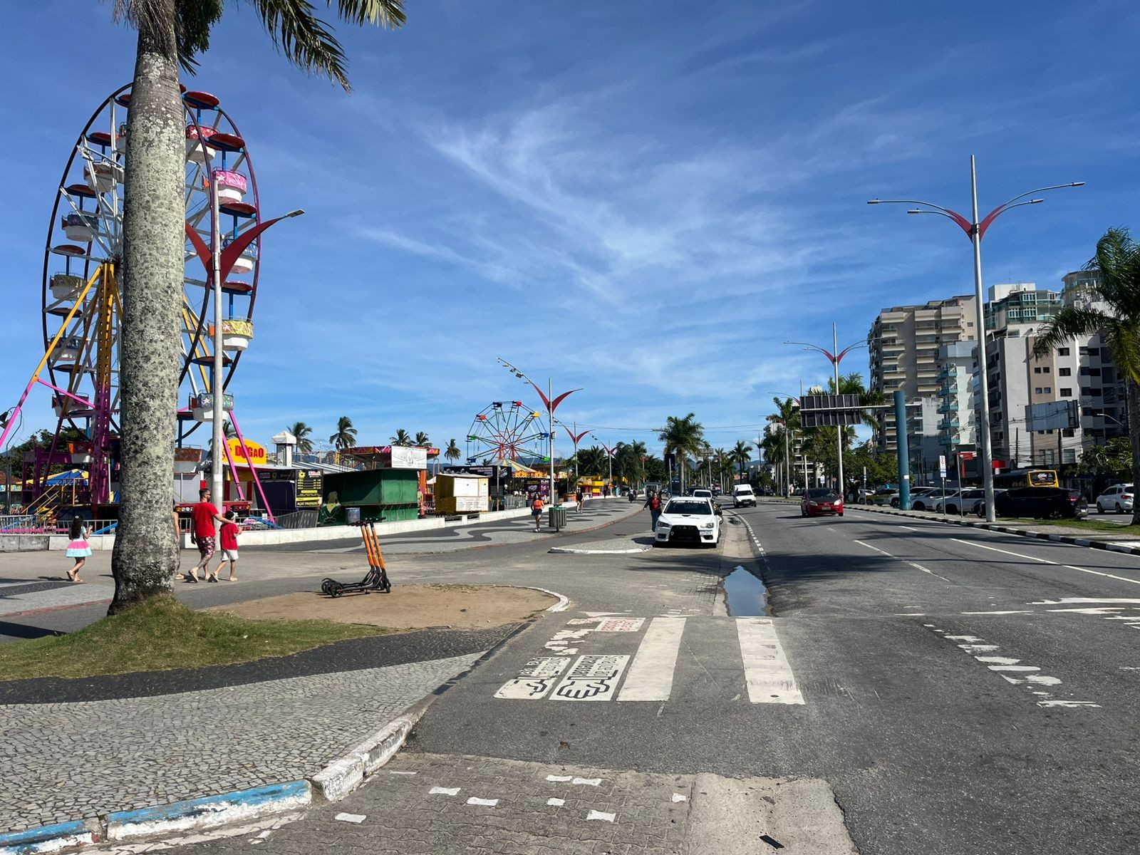 Caraguatatuba vai fechar trecho da Avenida da Praia para veículos neste domingo