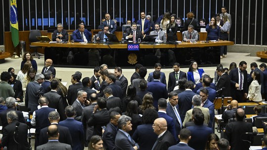 Senado aprova proposta de aumento de número de deputados federais; texto volta para a Câmara - Congresso tem até o dia 30 de junho para analisar o tema, após decisão do STF em 2023. Alteração feita pelo Senado prevê que não ocorra aumento de despesas.