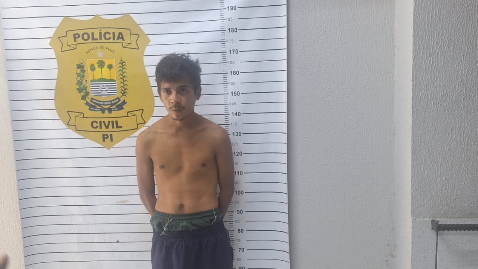 Homem é detido após tocar sem consentimento partes íntimas de mulher no PI