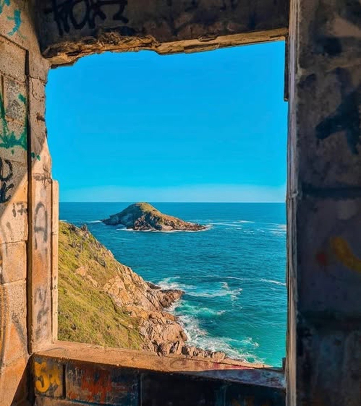 Arraial do Cabo fecha acesso definitivamente à Janela do Paraíso