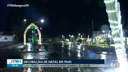Luzes atraem visitantes e movimenta comércio de Pium, no interior do estado