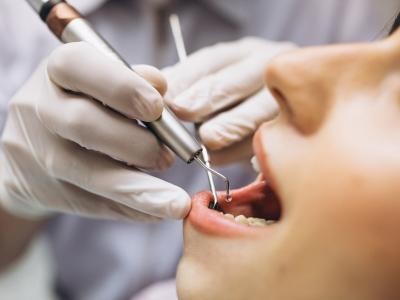 Universidade oferece atendimentos odontológicos gratuitos em Salvador; veja como ter acesso