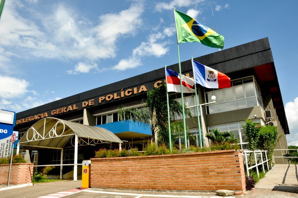 Motorista de aplicativo é preso por suspeita de estupro de passageira em Manaus