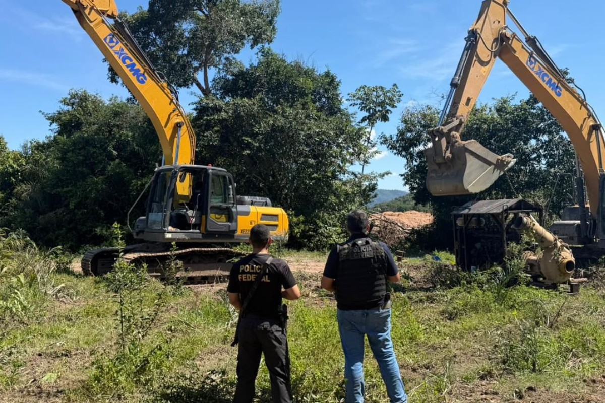 Homens são presos extraindo ouro em garimpo ilegal na região da Terra Indígena Sararé em MT