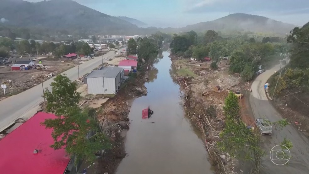 Passa de 220 o número de mortes causadas pelo furacão Helene nos Estados Unidos — Foto: Jornal Nacional/ Reprodução