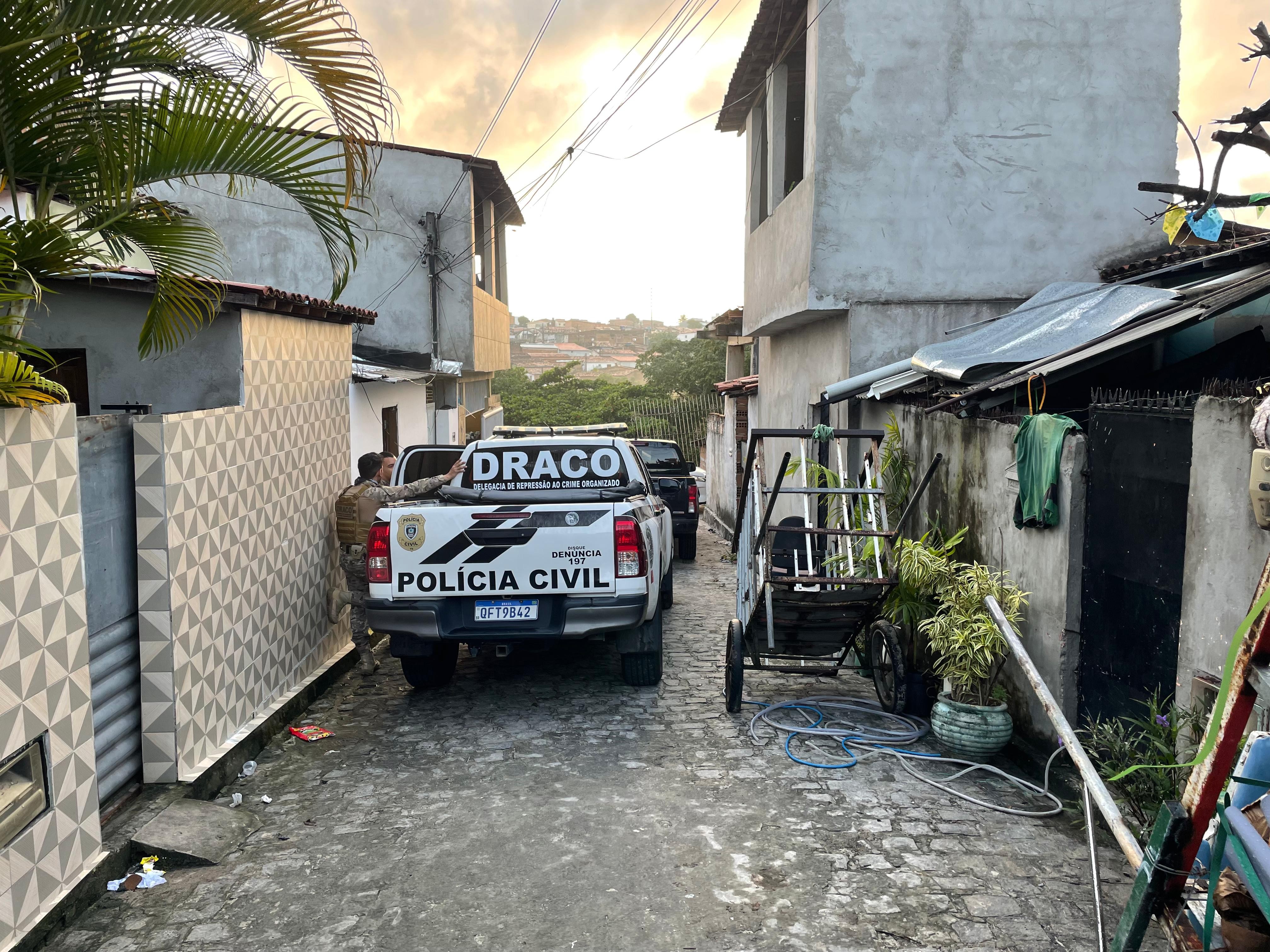 Operação cumpre 70 mandados judiciais, sendo 25 de prisão, em João Pessoa e outras cidades da Paraíba 