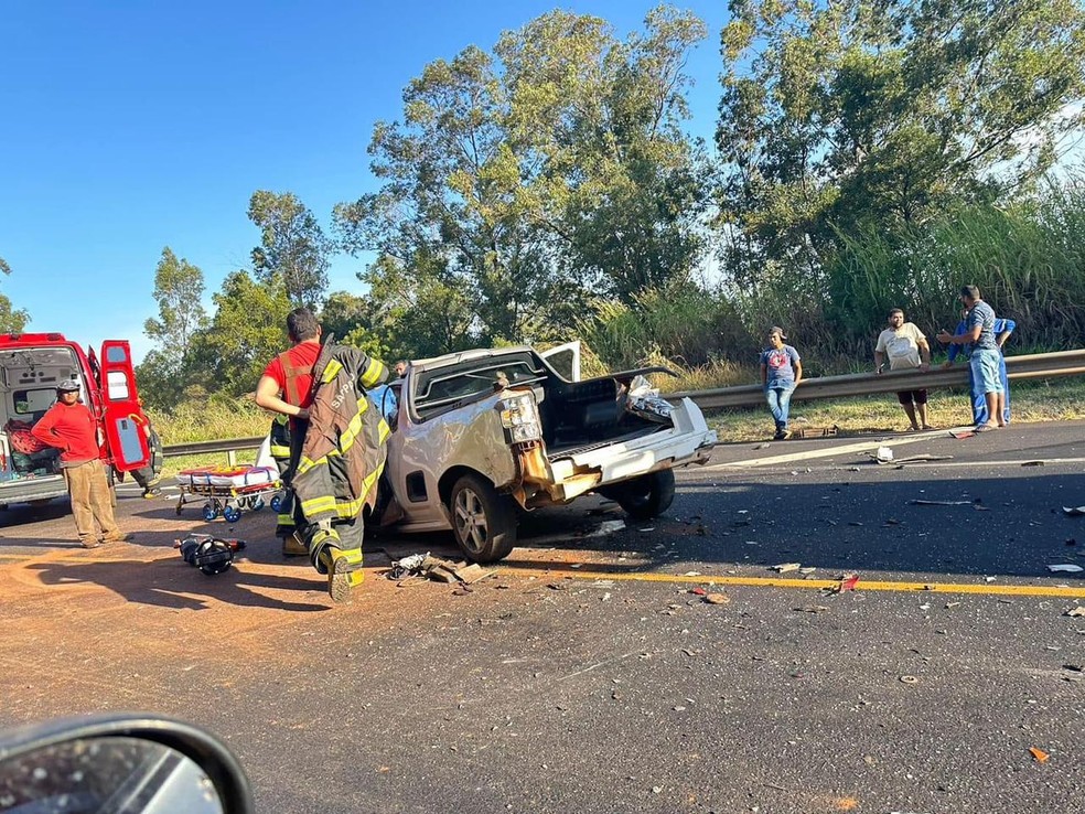 Engavetamento foi registrado na Rodovia Raposo Tavares (SP-270) em Piraju (SP) — Foto: Reprodução/Minuto do Amorim