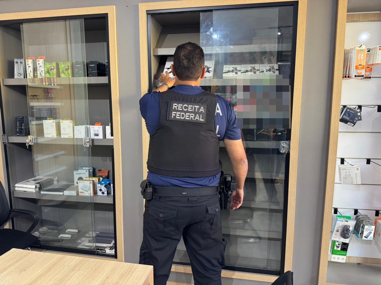 Receita Federal apreende R$ 500 mil em mercadorias durante operação em Bocaiuva