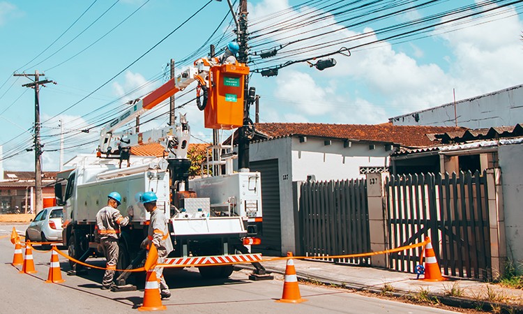 Moradores de cidade do litoral de SP têm novo canal para tratar sobre a iluminação pública