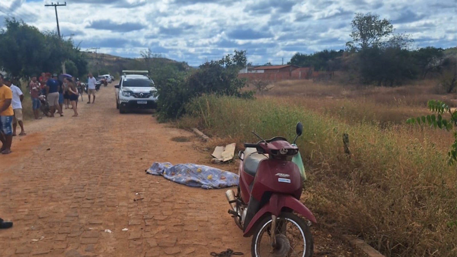 Mulher morre após cair de moto no dia do aniversário no Sul do Piauí