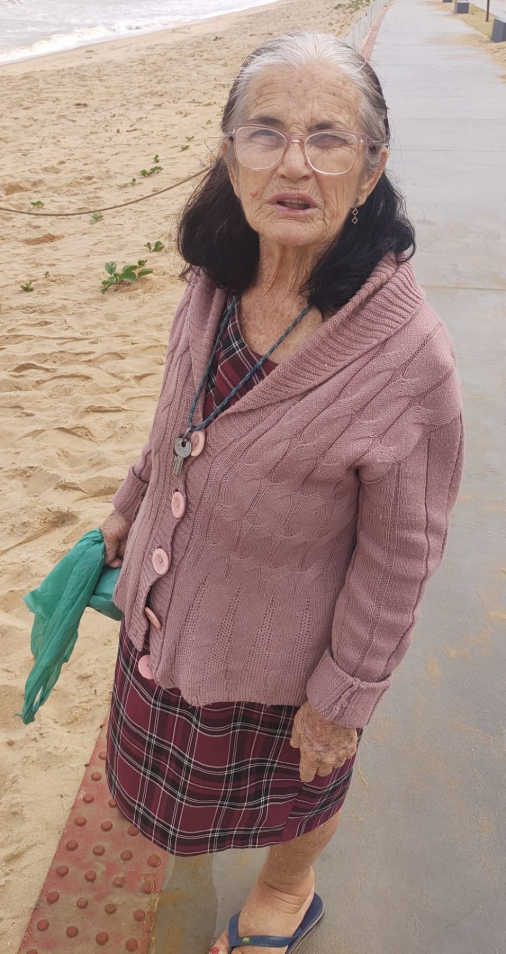 Maria Duarte Castro Fontes, de 78 anos, está desaparecida desde sexta-feira (13) — Foto: José Emilio Fontes/Arquivo pessoal