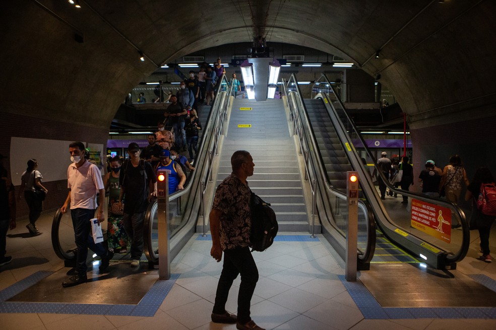 Escadas rolantes da estação Santa Cruz (Linha 5-Lilás) do Metrô de São Paulo — Foto: Fábio Tito/g1