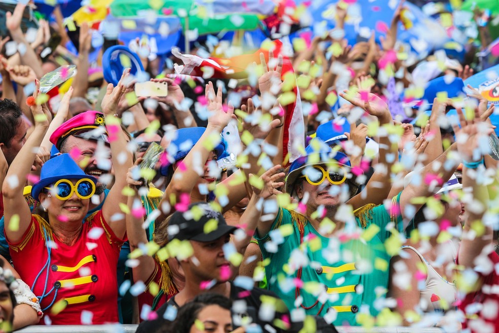 Carnaval 2026 terá shows nacionais e 15 dias de festa em Cuiabá; veja programação