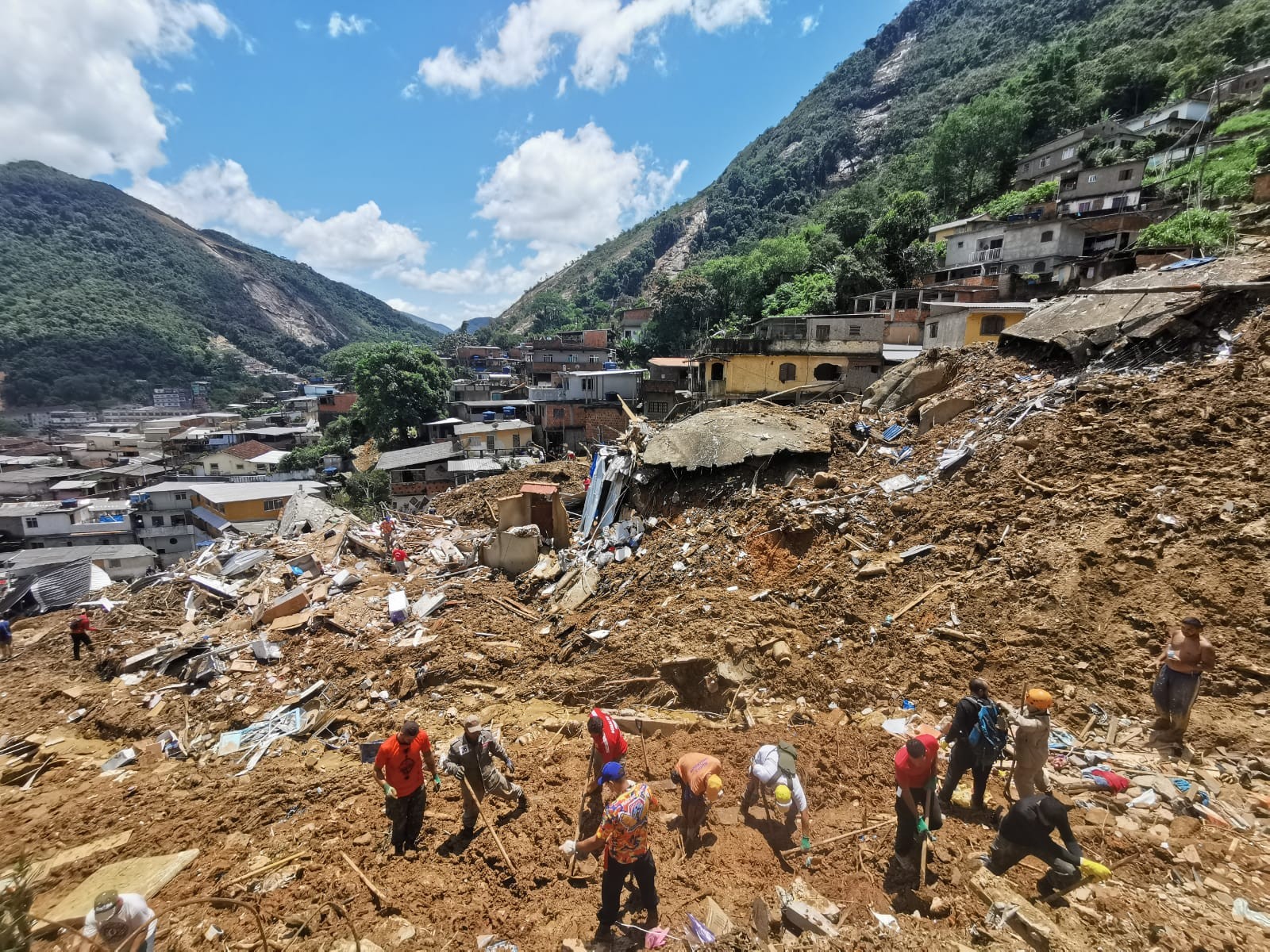 Chuvas expõem baixa execução de recursos para prevenção de desastres em Petrópolis