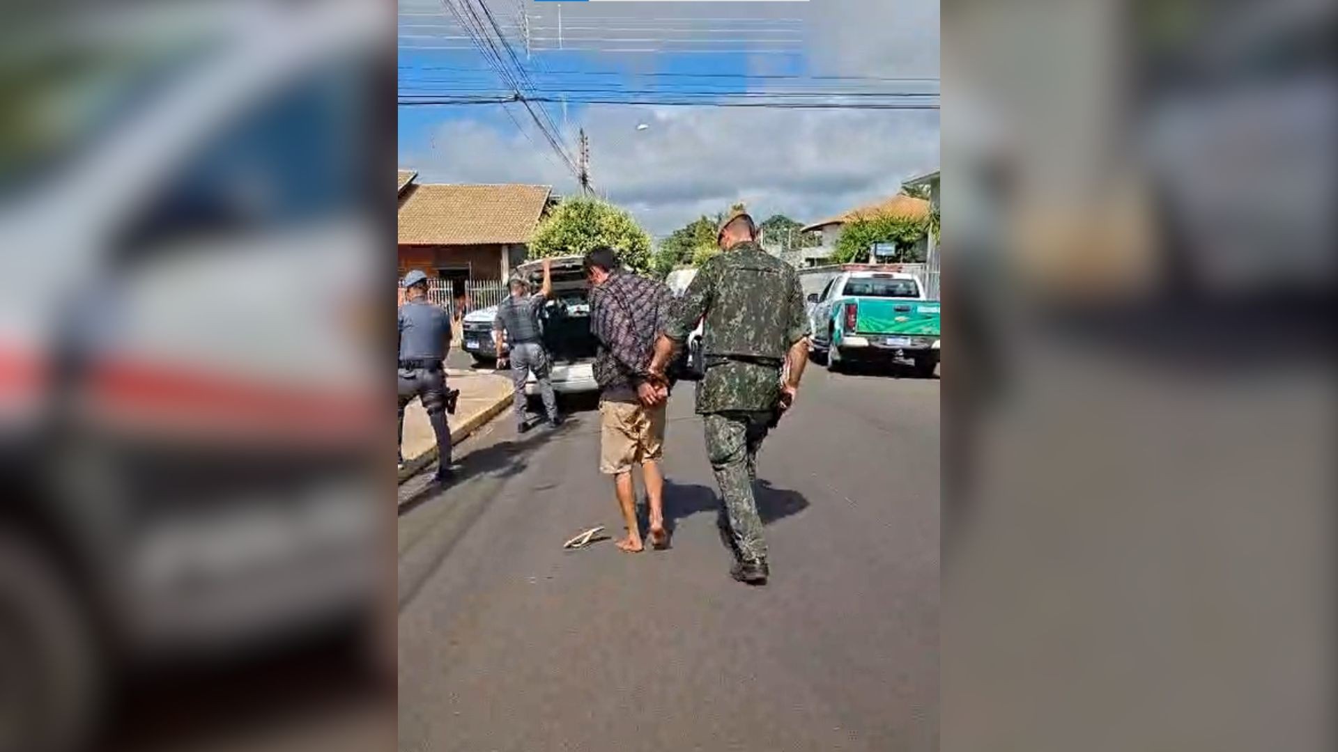 Motorista foge por mais de 40 km, tenta atropelar policial e acaba preso na SP-320