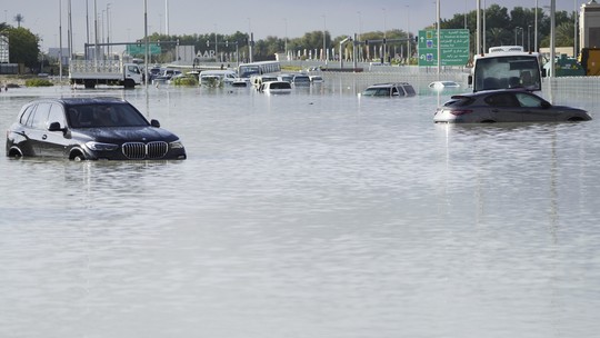 Intervenção humana pode ter causado pior temporal da história de Dubai - Foto: (Jon Gambrell/AP Photo)