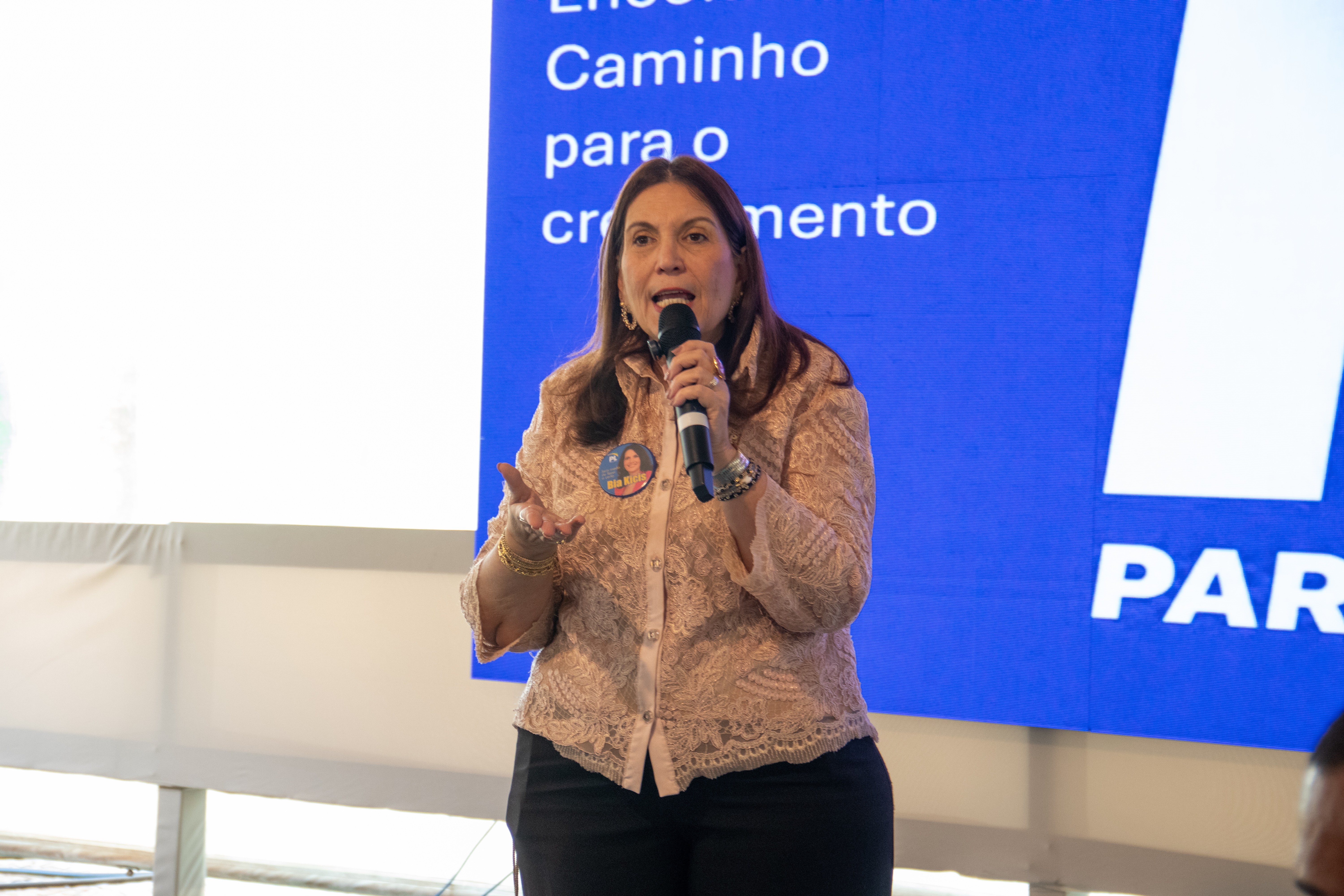 Qual é o número de Bia Kicis (PL) para o Senado no Distrito Federal?