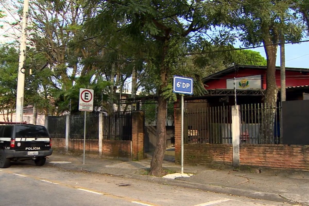 Suspeito de disparos que mataram idosa com Alzheimer em São José dos Campos é levado para delegacia e ouvido pela polícia