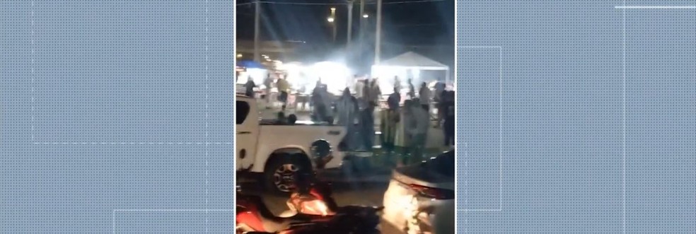 Explosão em barraca deixa três feridos na entrada do Almeidão, em João Pessoa — Foto: Reprodução / TV Cabo Branco