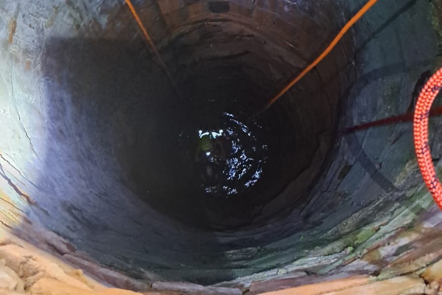 VÍDEO: Idosa de 71 anos é resgatada de poço com 8 metros de profundidade no RS