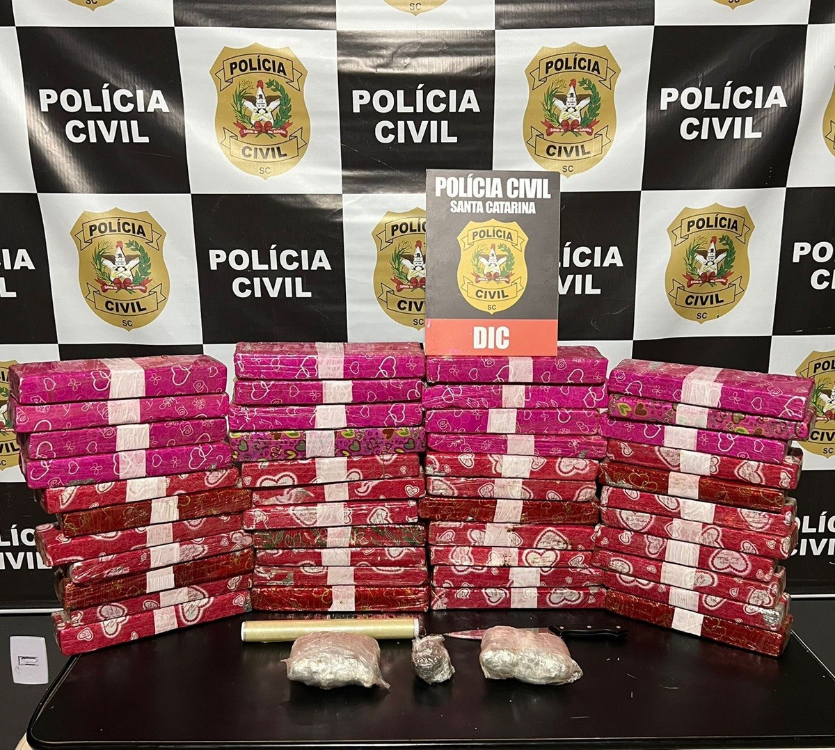 Operação apreende maconha embalada como presente em esquema de ‘delivery’ em Blumenau