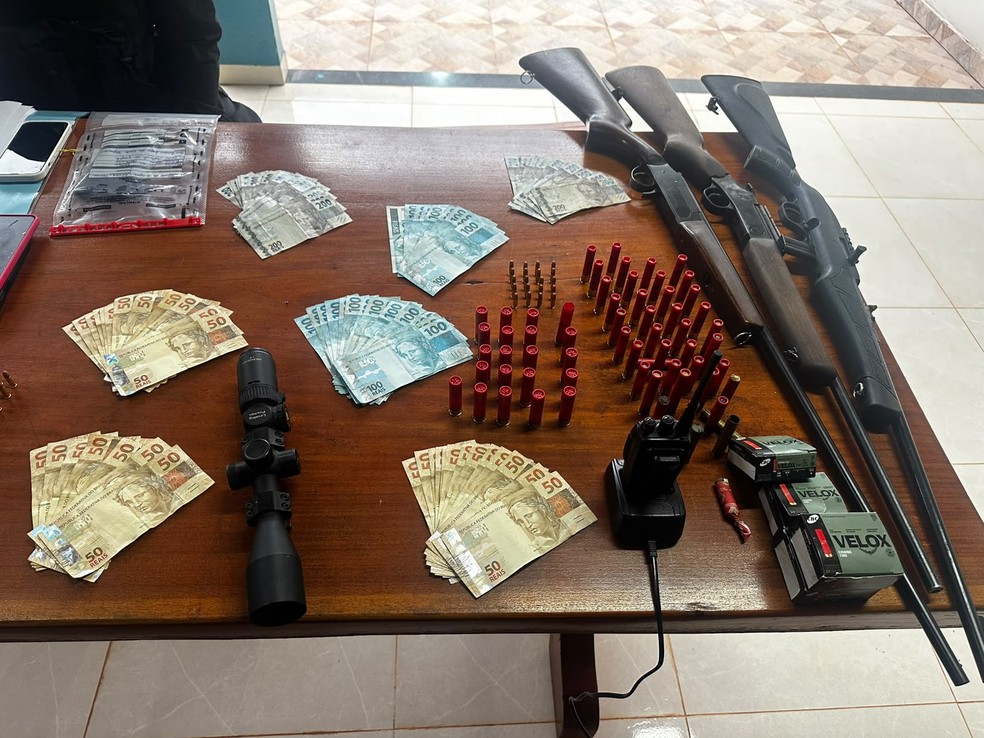 Objetos apreendidos durante operação Escudo de Cinzas — Foto: Polícia Civil de Rondônia