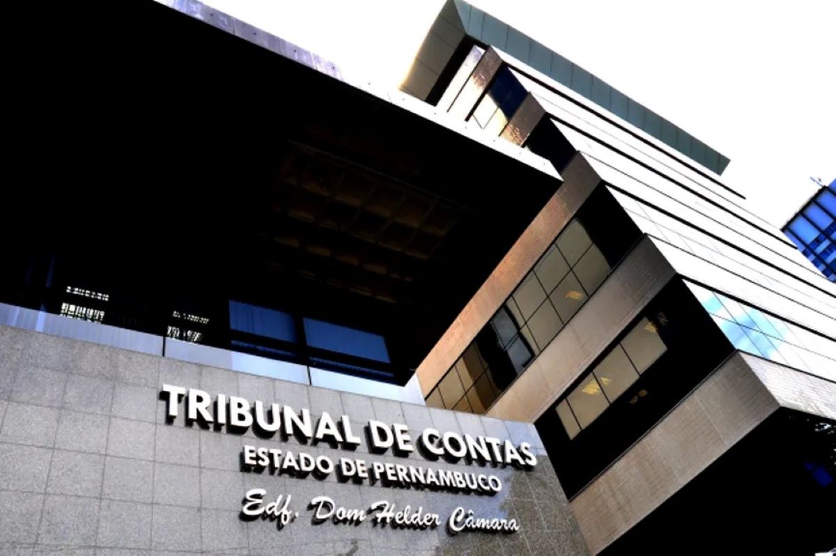 Concurso público do TCE-PE oferece salários de até R$ 35,9 mil; veja cargos e como se inscrever