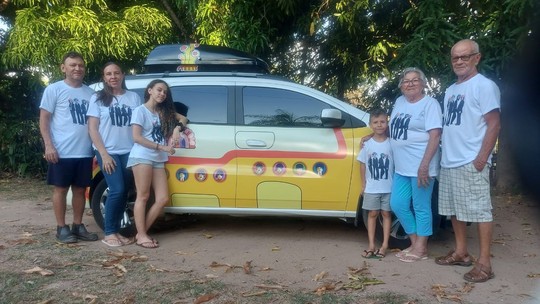 Família personaliza carro com tema 'Beatles' para viajar e ver show de Paul McCartney - Foto: (Arquivo pessoal)