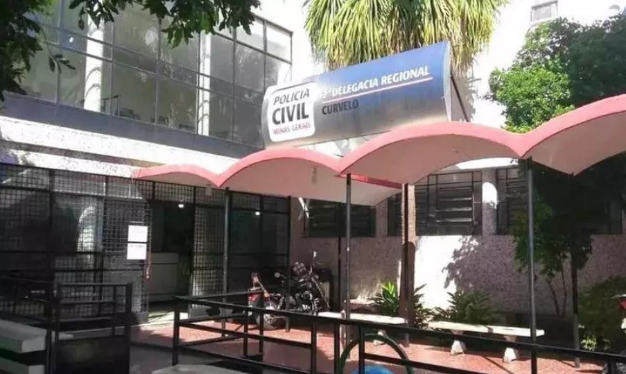 Homem é preso ao jogar gasolina em mulher e tentar atear fogo usando isqueiro em Curvelo