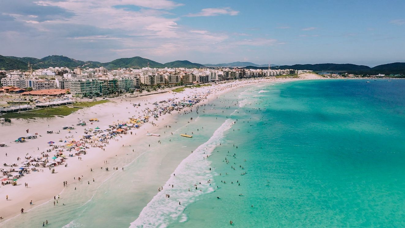 Canto do Forte recebe aula inaugural do projeto “Yoga no Forte” neste domingo em Cabo Frio