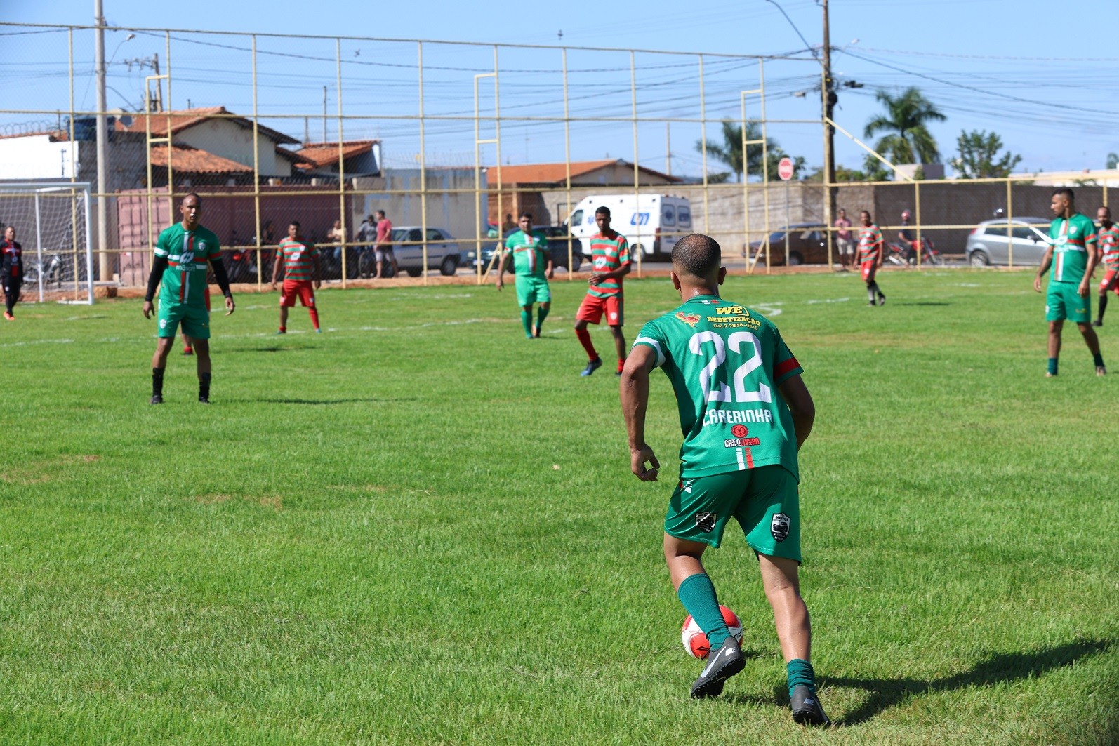 Bairro Jardim Primavera ganha campo de futebol
