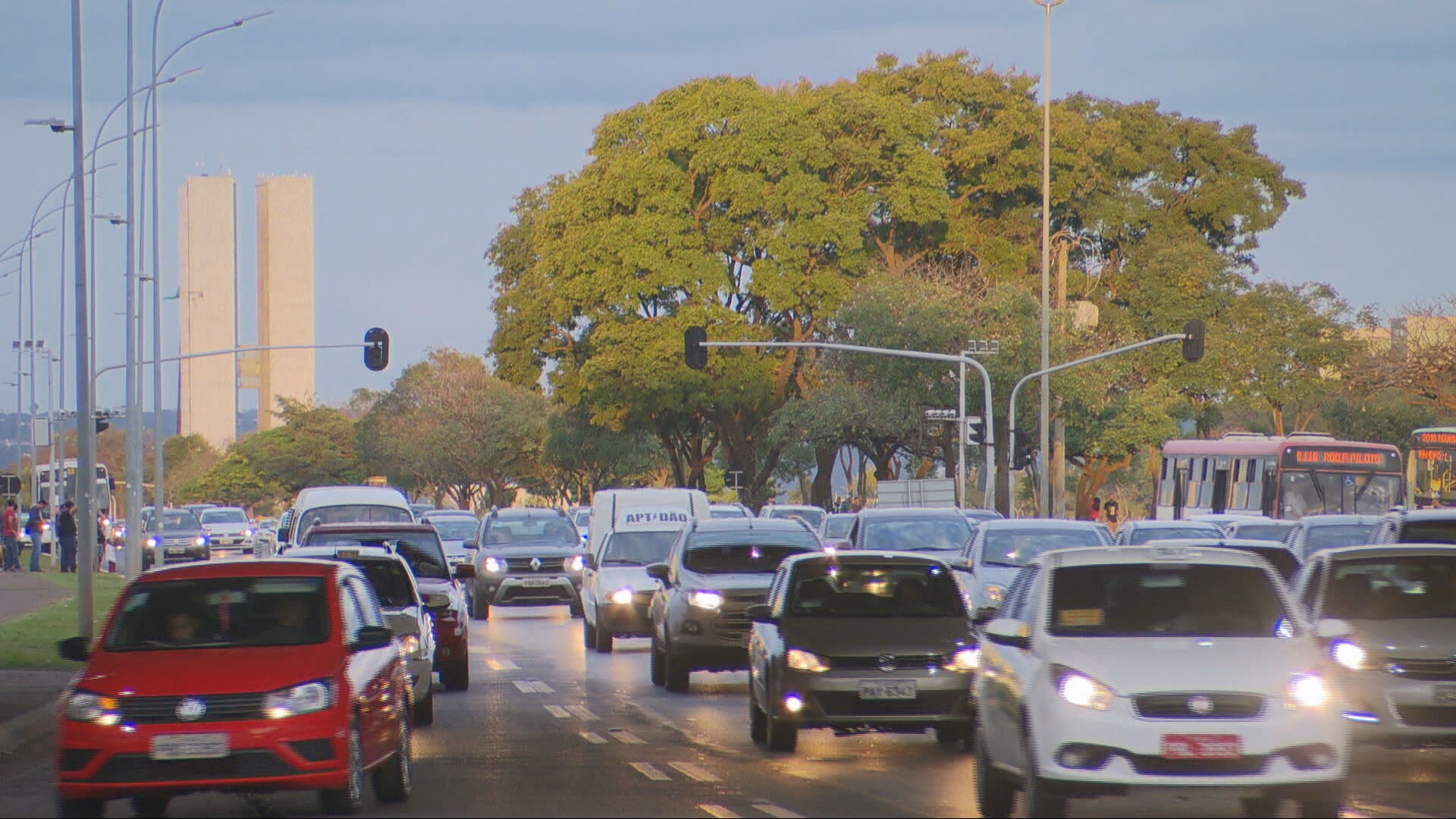 Pensada para carros, testada pelo clima: como Brasília pode se preparar para condições meteorológicas cada vez mais instáveis