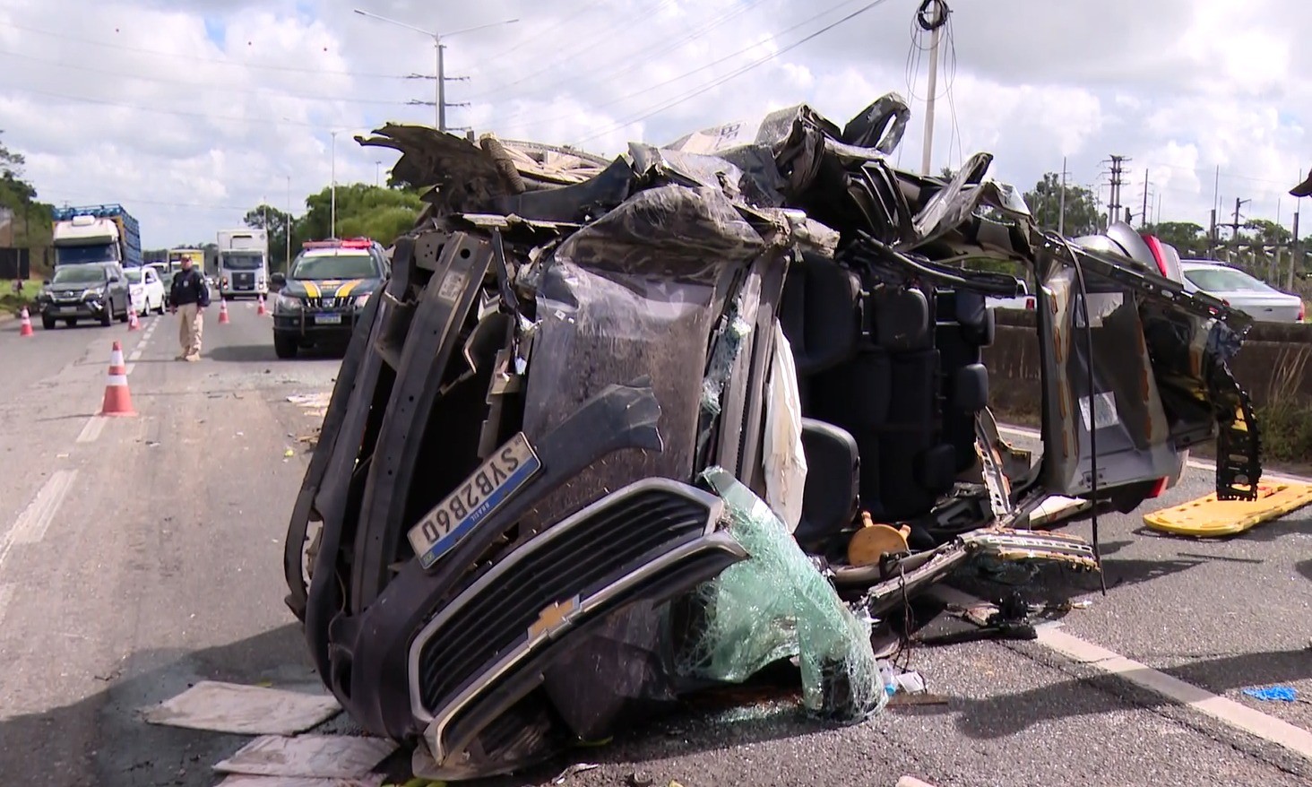 Mulher que acompanhava mãe para hemodiálise morre em acidente na Bahia