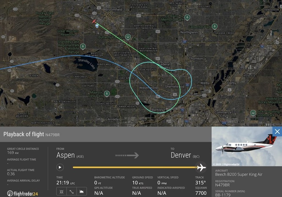 Imagem da Flightradar mostra trajetória do avião antes de pouso automático — Foto: Reprodução/Flightradar