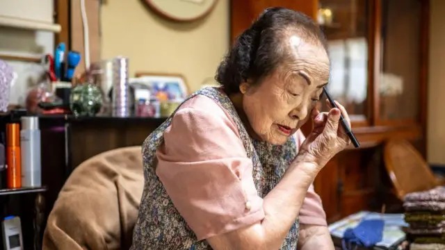 O segredo do Japão para a vida longa: por que há tantas mulheres centenárias no país