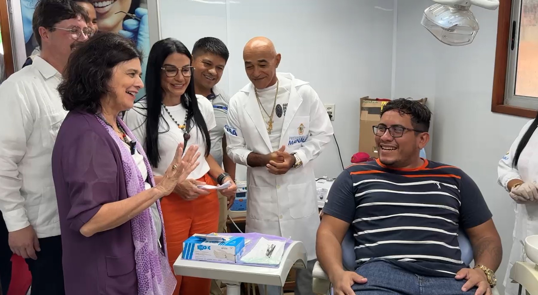 Ministra da Saúde realiza visita à unidades de saúde em comunidade ribeirinha de Manaus