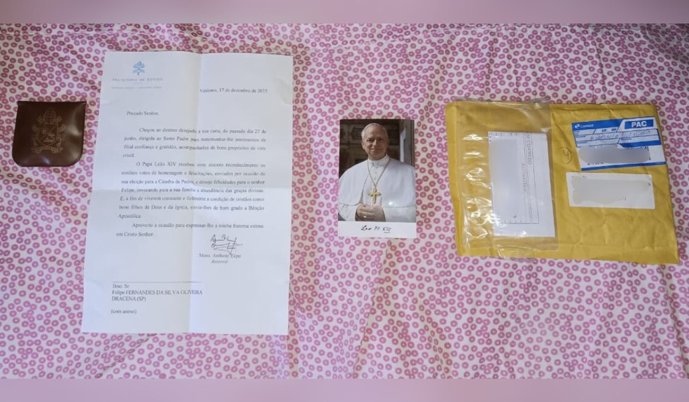 Jovem de Dracena escreve carta à mão para o Papa Leão XIV e recebe resposta do Vaticano — Foto: Felipe Fernandes/Arquivo pessoal