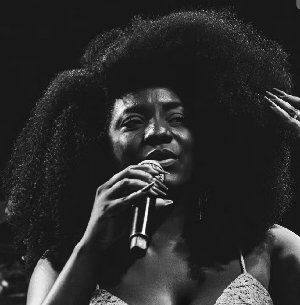 Velório de sambista Adriana Araújo será em escola de samba de BH