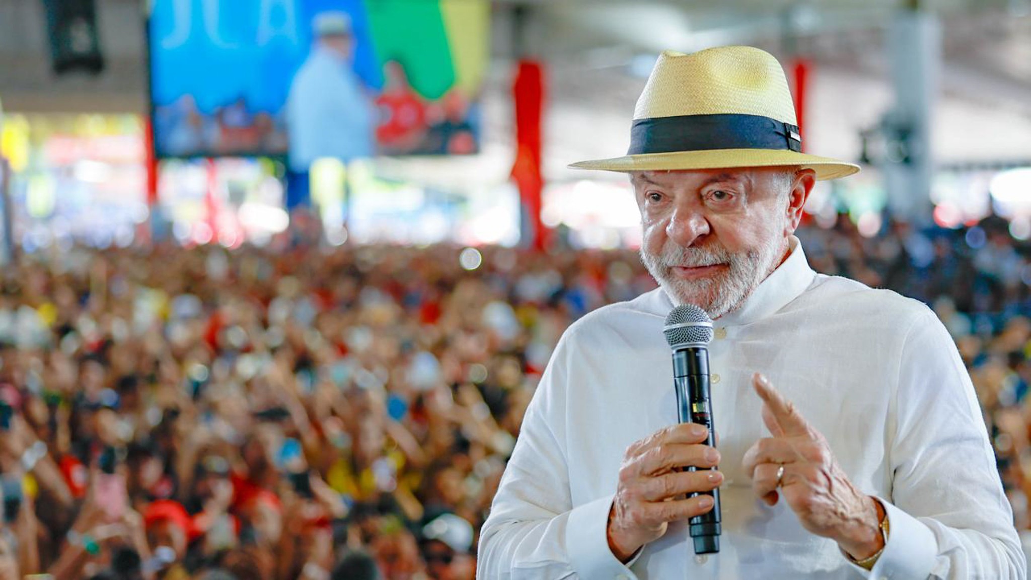 Novas revelações sobre Lulinha e Marcola incomodam Lula, e PT vai usar contato entre Vorcaro e Flávio Bolsonaro para contra-atacar