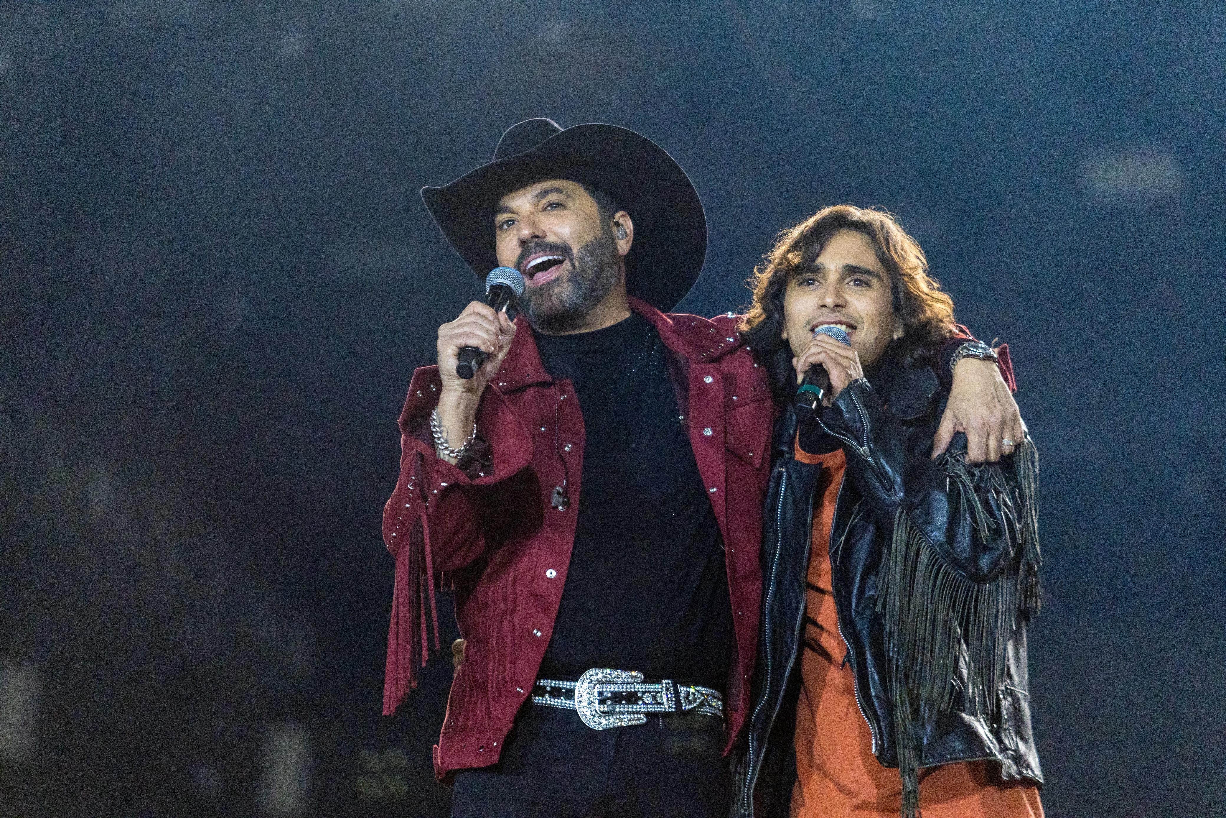 Edson e Hudson misturam sertanejo e rock n roll em show ‘pesado’ | G1