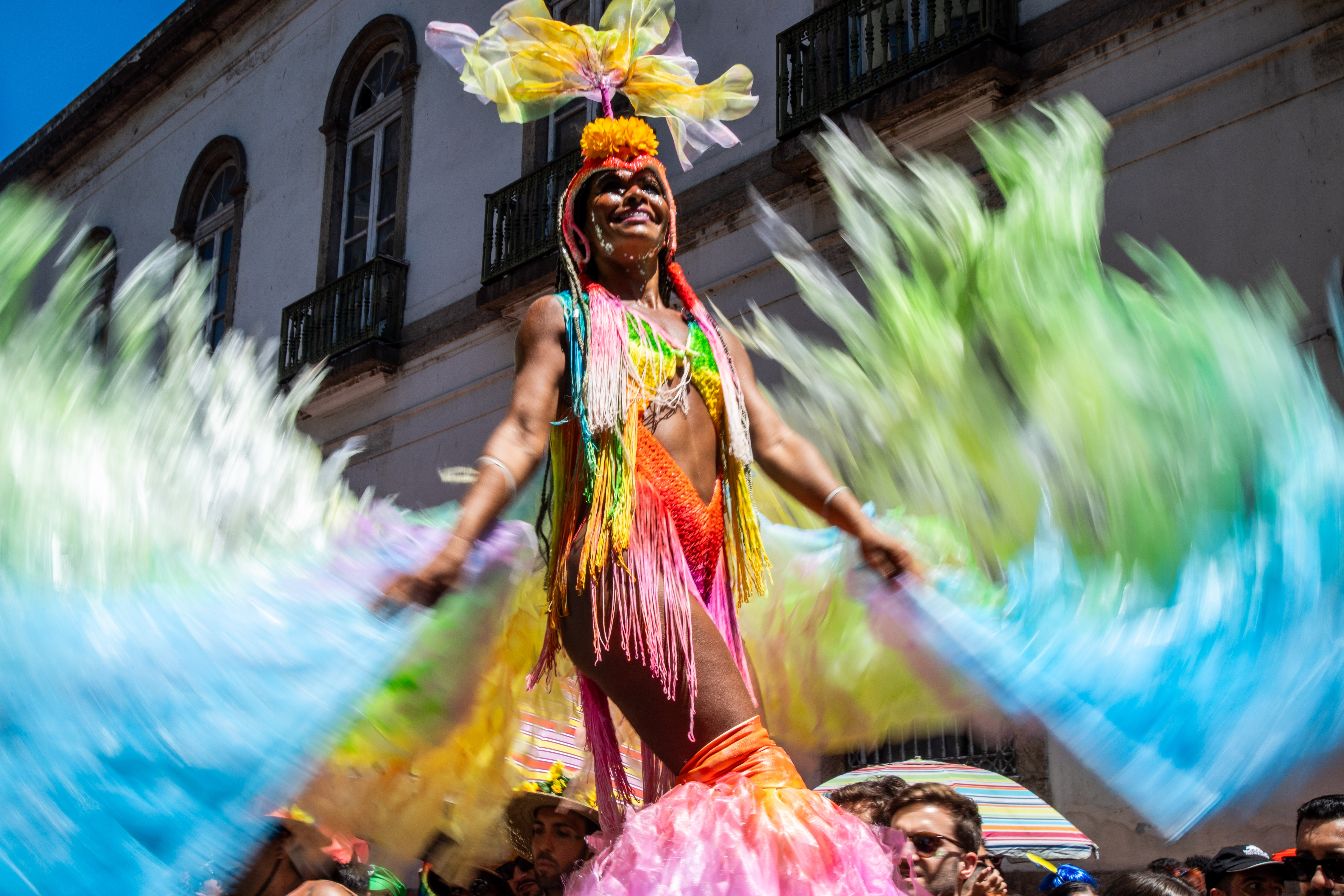 'Manual de sobrevivência' do carnaval: veja golpes mais comuns e dicas de segurança e bem-estar