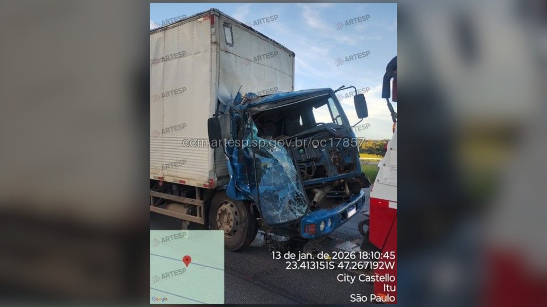 Acidente entre carreta e caminhão causa lentidão na Rodovia Castello Branco em Itu
