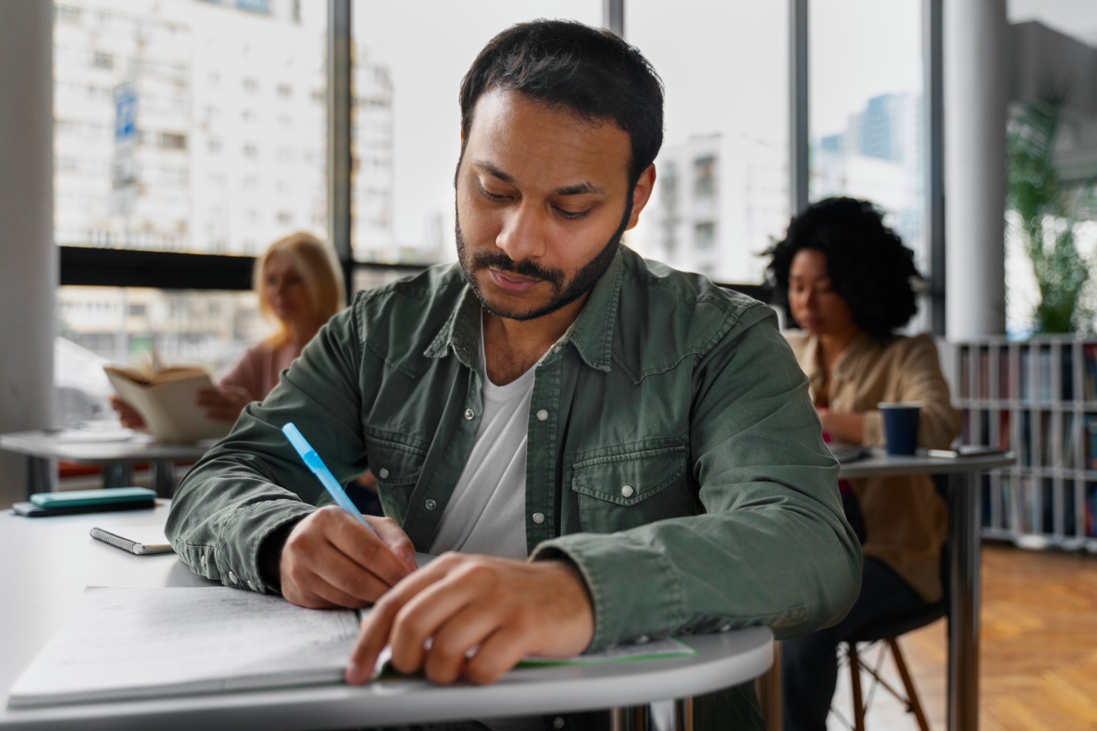 3 Pós-graduações da PUC Goiás com excelente colocação no mercado