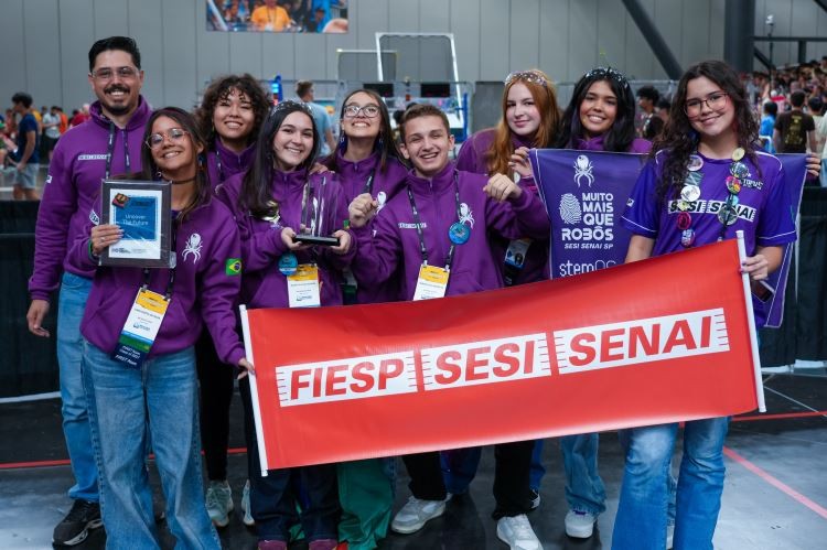 Equipe de estudantes do interior de SP é premiada em mundial de robótica nos EUA