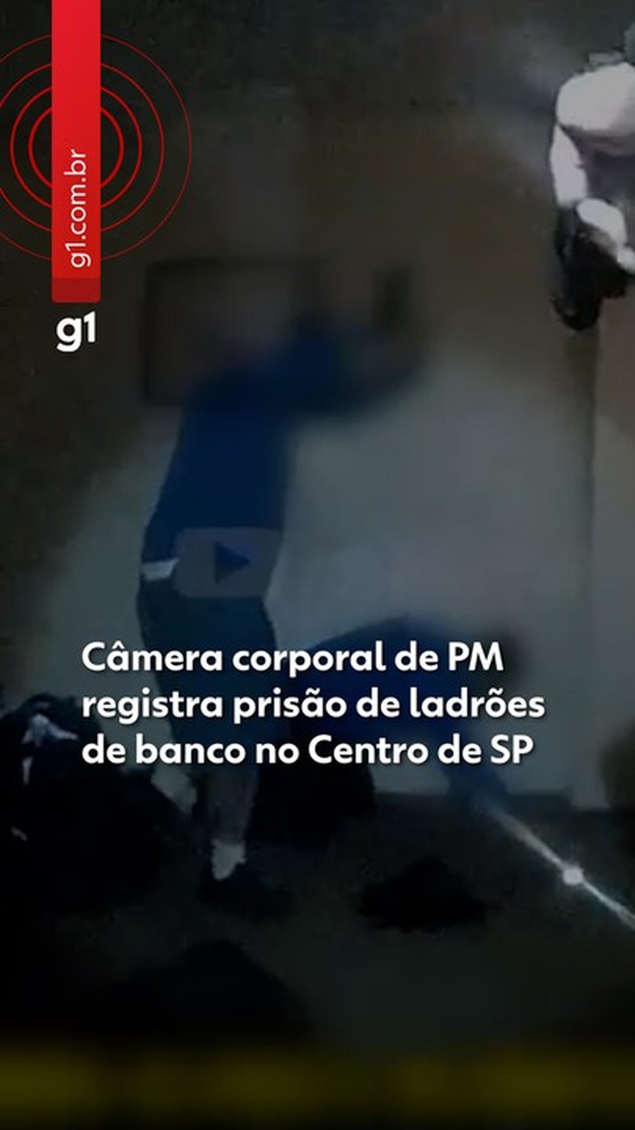 Câmera corporal de PM registra prisão de ladrões de banco no Bom Retiro, no  Centro de SP