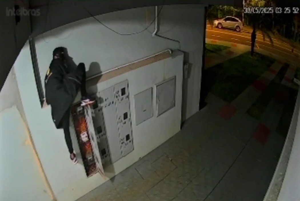'Homem-aranha do crime' é preso após série de furtos no Paraná